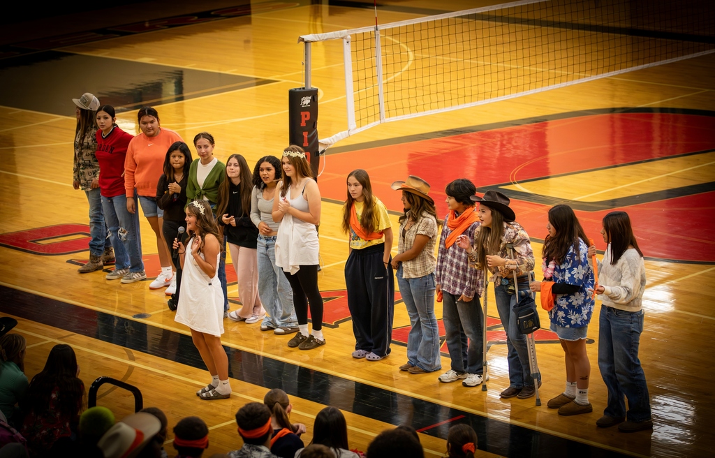 Tuesday Homecoming Photo Dump 2026