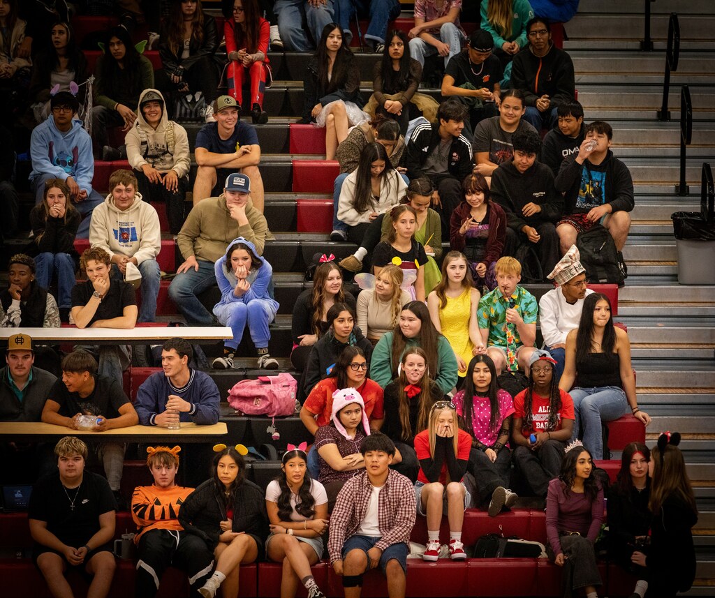 Homecoming Wednesday Photo Drop 2026