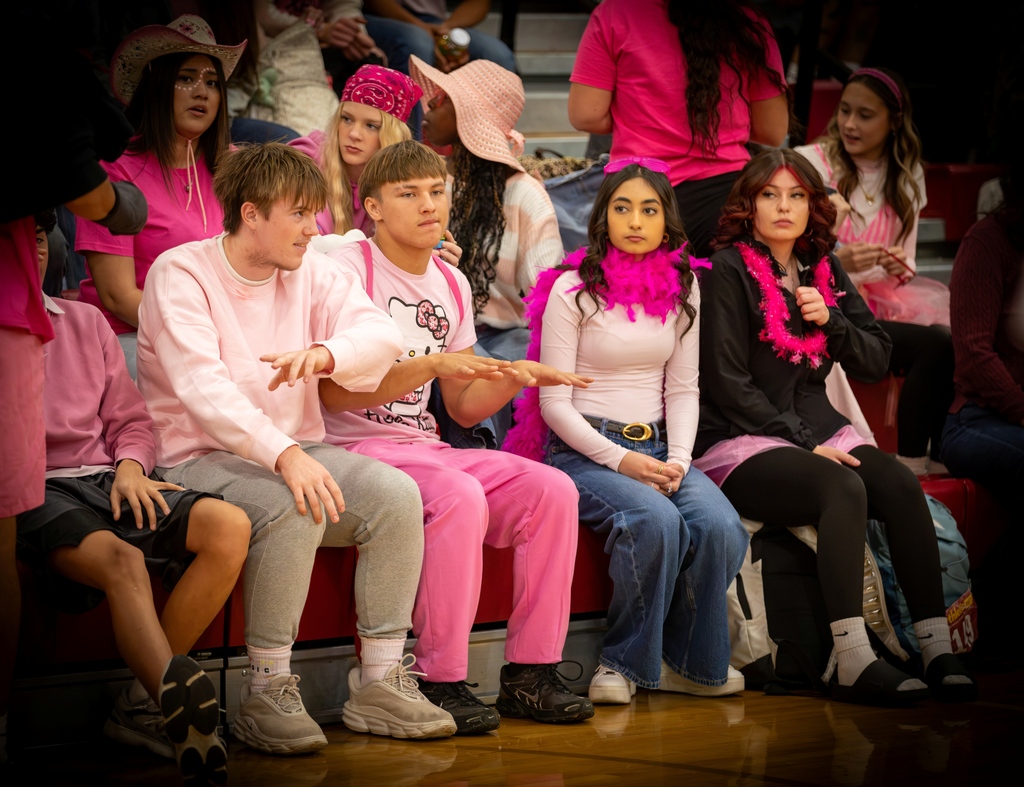 Thursday Homecoming Photo Drop 2026