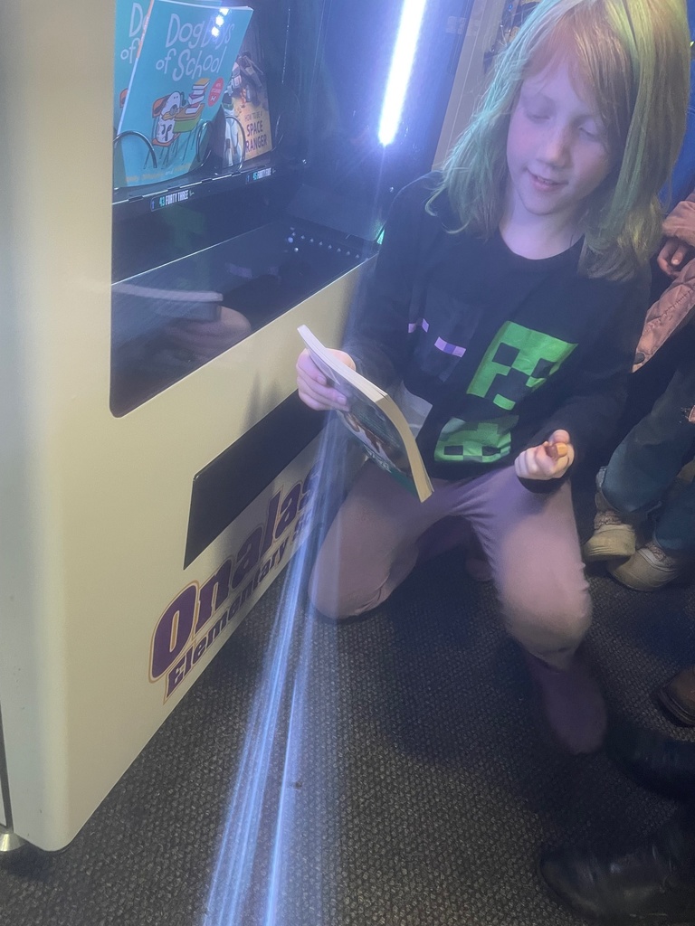 Chloe and the vending machine