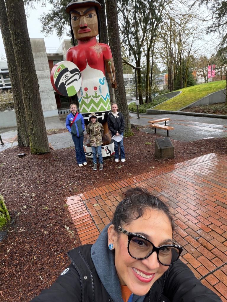 Middle school students and Mrs. Richardson 