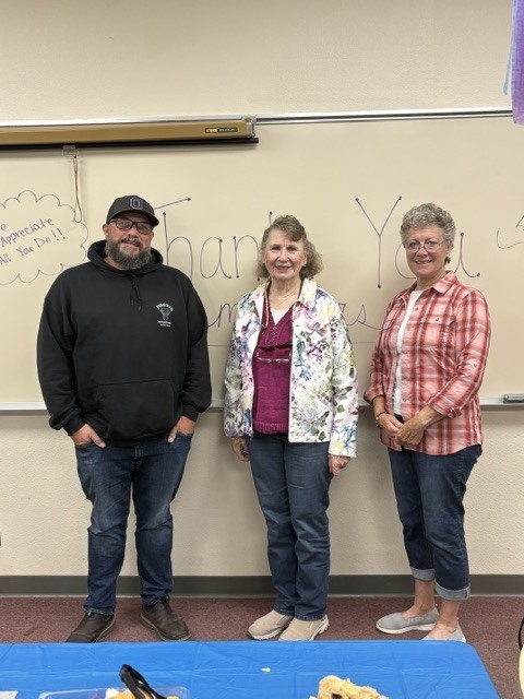 As we wrap up another school year, we'd like to recognize the five dedicated volunteers who made our Onalaska O.W.L. (Optimism, Wisdom, Leadership) mentoring program such a success.  Together, these amazing mentors invested 115 hours meeting with elementary and middle school students, offering encouragement, guidance, and a caring presence throughout the year. Through their optimism, wisdom, and leadership, they helped students build confidence, overcome challenges, and celebrate successes.  The impact of a positive role model can last a lifetime, and we are grateful for the time and heart our mentors shared with our students.  Thank you to our amazing mentors for investing in our students and helping make our school community stronger. Your generosity, encouragement, and commitment are truly appreciated! 💙  Interested in making a difference in a student's life? We are always looking for caring adults to join our mentoring team. If you are interested in becoming an Onalaska O.W.L. mentor, please contact Casey Peters or Heather Jacoby for more information at 360-978-4111. 