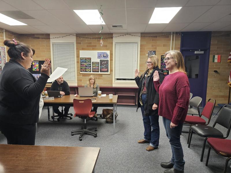 Swearing in of new board members