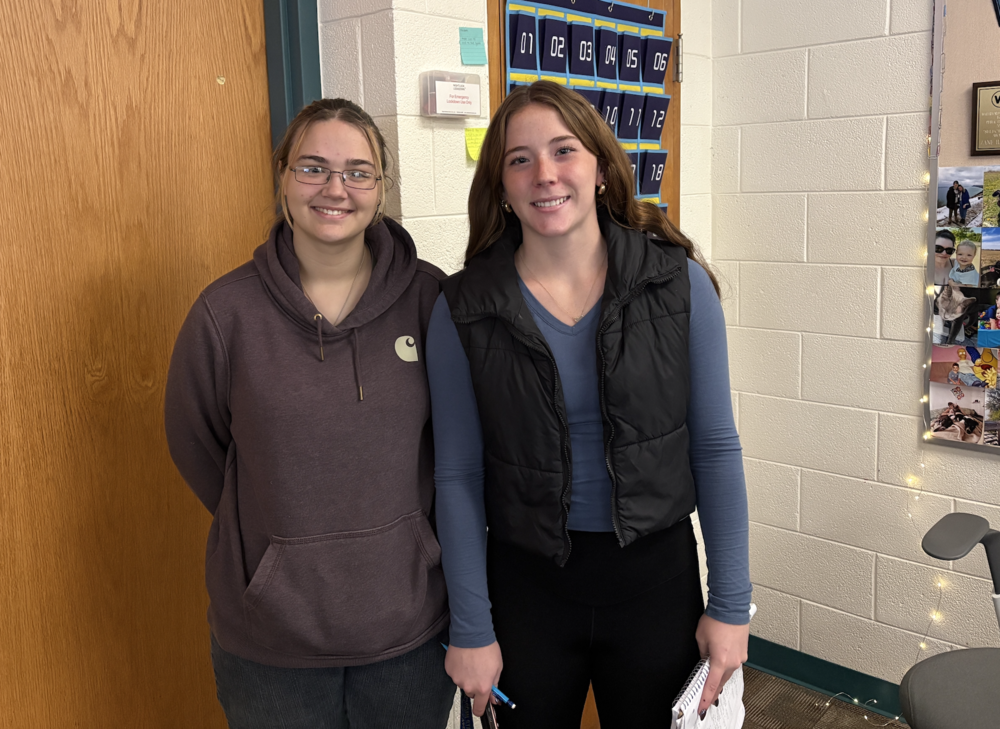 Hailey Hart (right) poses with interviewer Cadence Beatty (left).