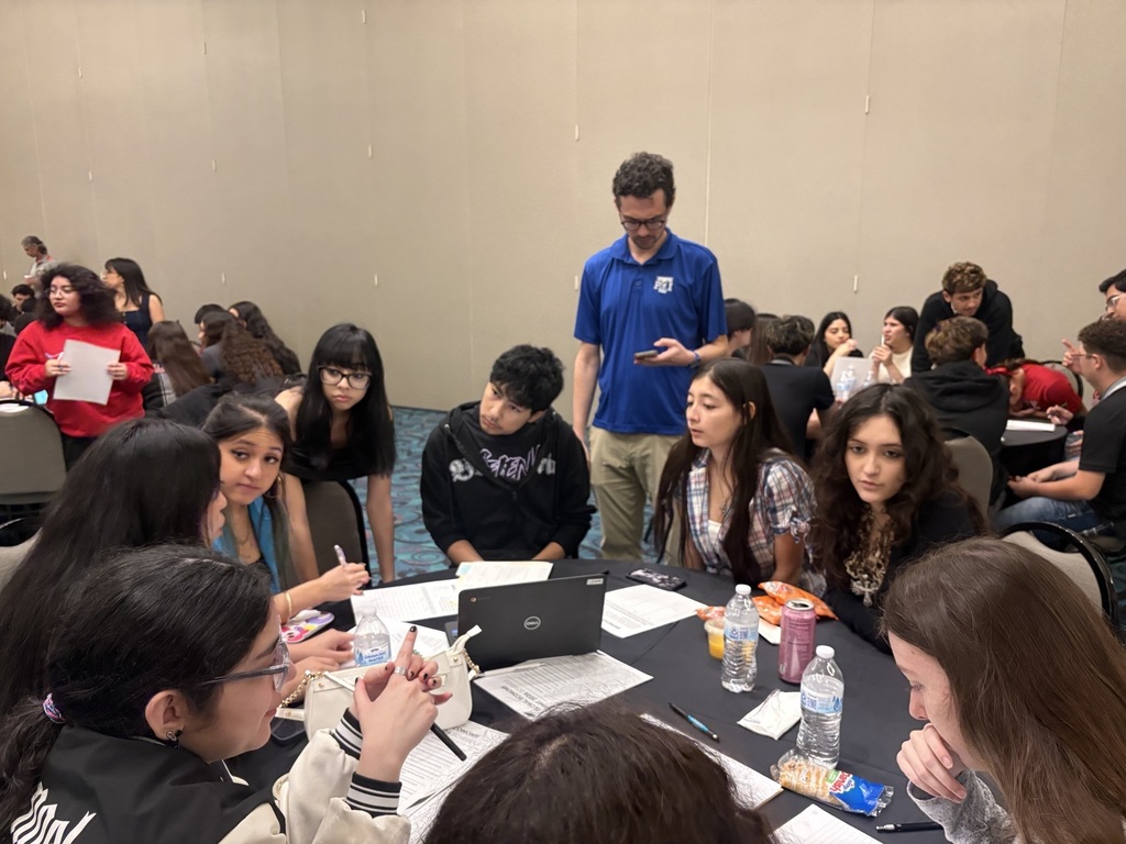 Tarpons attend UTRGV Global Economy Summit 