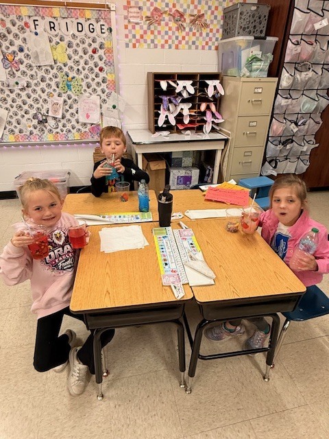 1st graders celebrating STAR growth