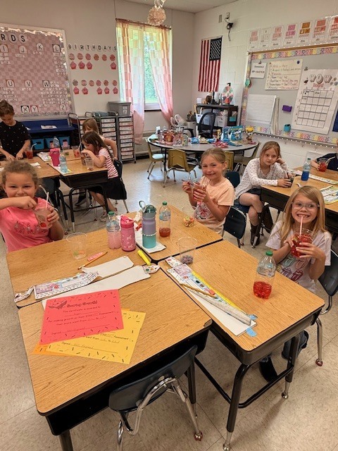 1st graders celebrating STAR growth