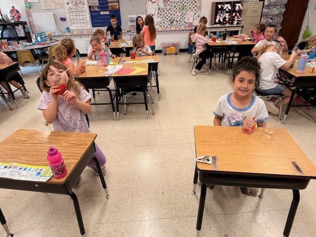 1st graders celebrating STAR growth