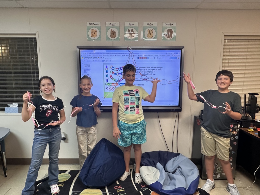 Students making chain