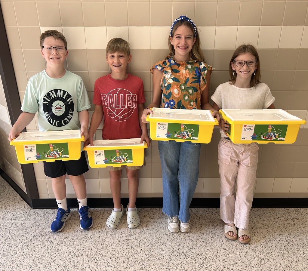 Students with legos