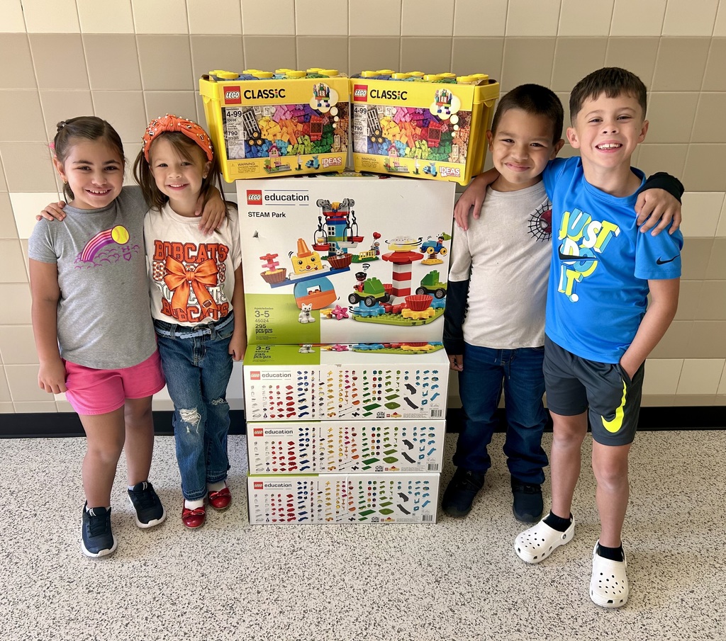 Students with legos