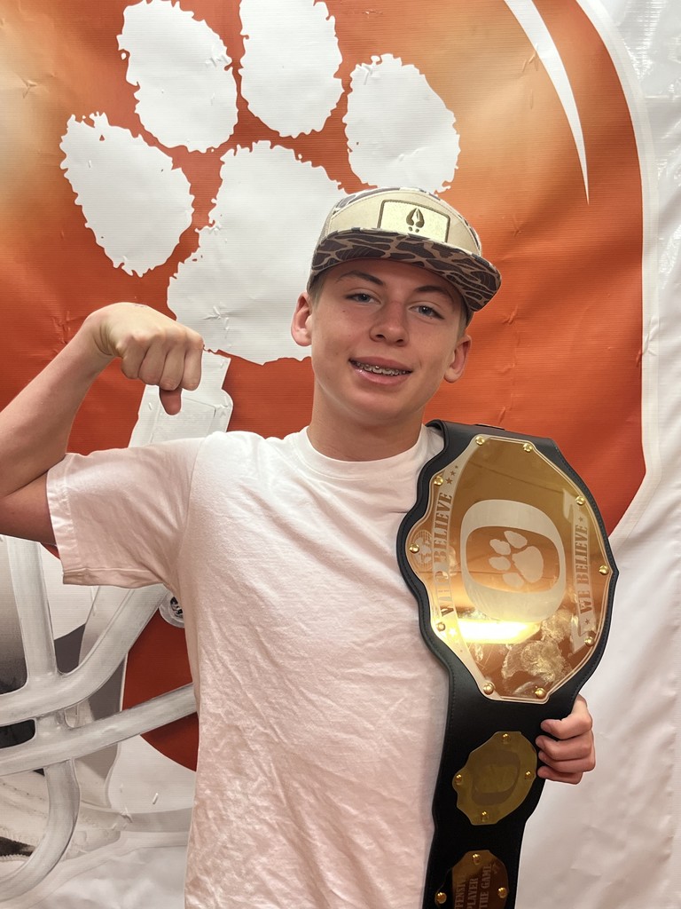 8th grade defensive player of the week Ainsley Skibo