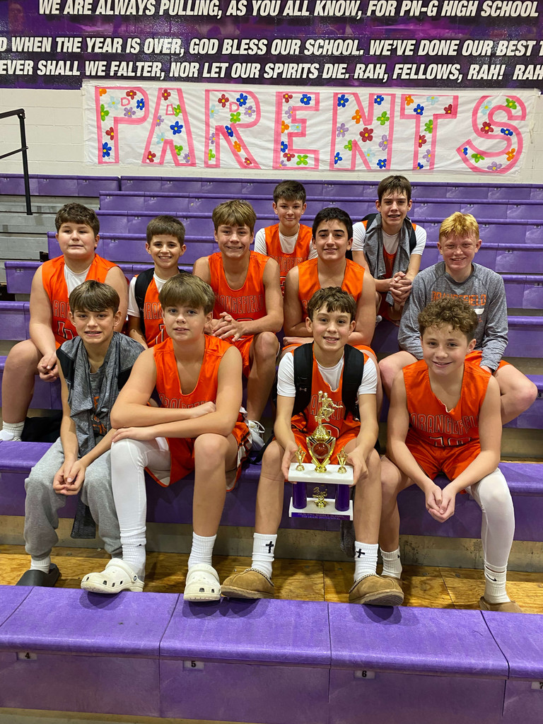 7th grade team poses for a picture.