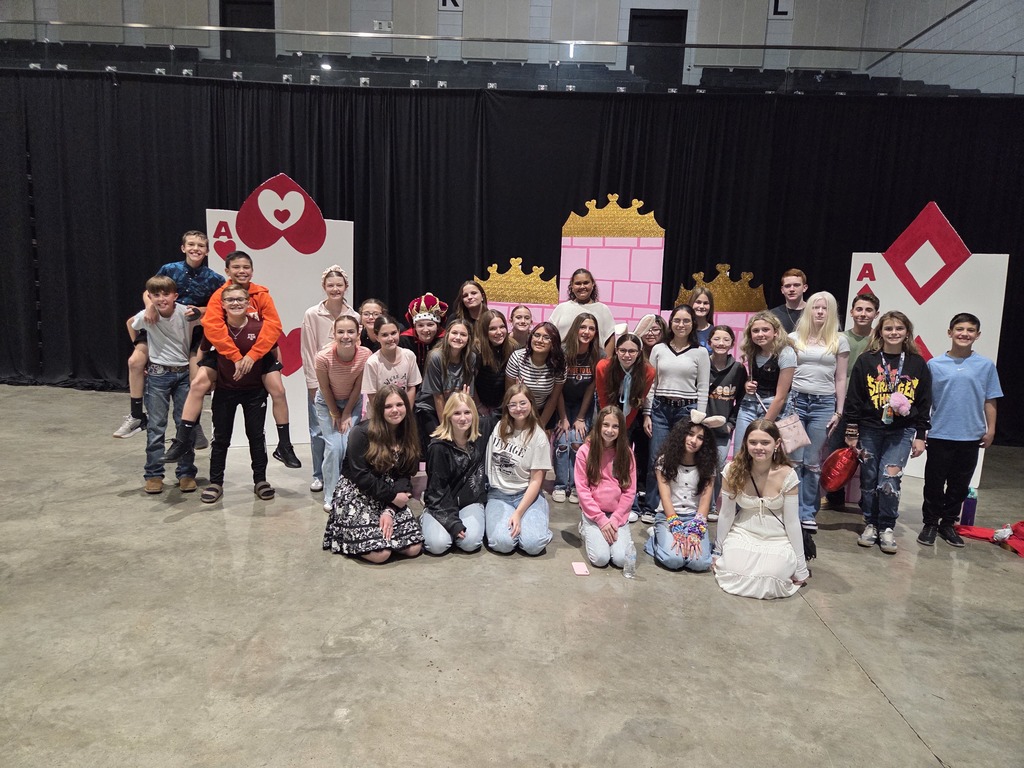 OJH Student Council pose for a group picture at the District 17 Spring Convention.