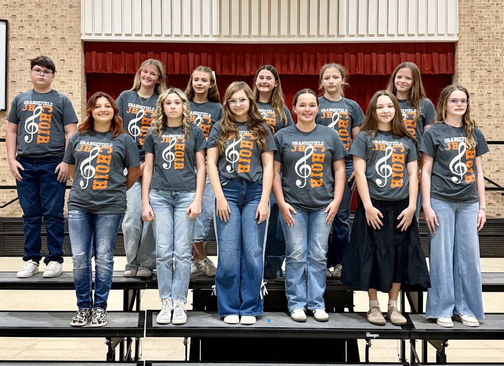 OJH 7/8 grade choir pose for a group photo.