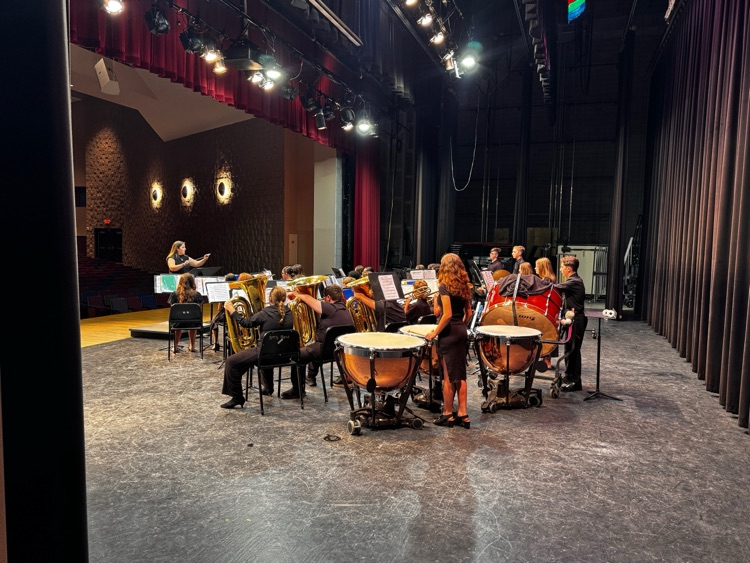OJH Symphonic Band playing.