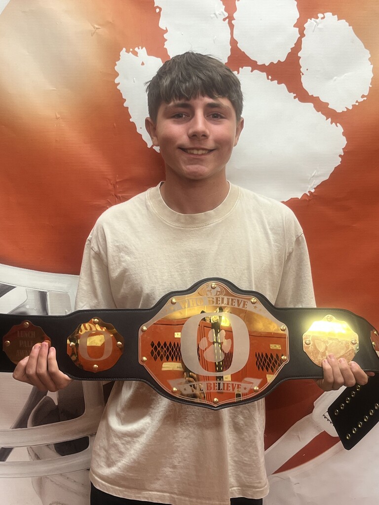 8th grade Warrior Award - Leighton Christensen