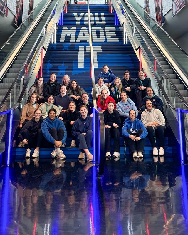 USA Womens' Hockey Arrival in Milan