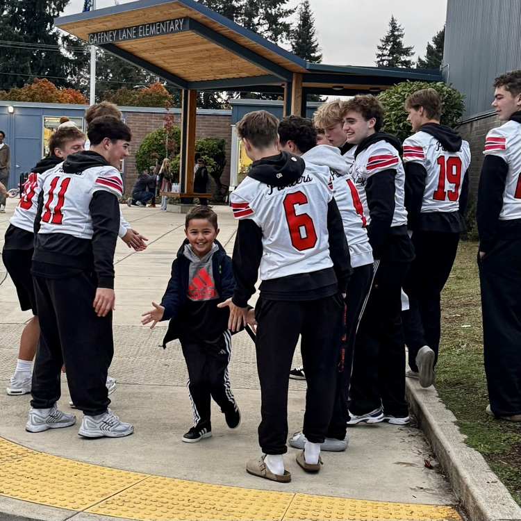 OCHS football team visits Gaffney Lane