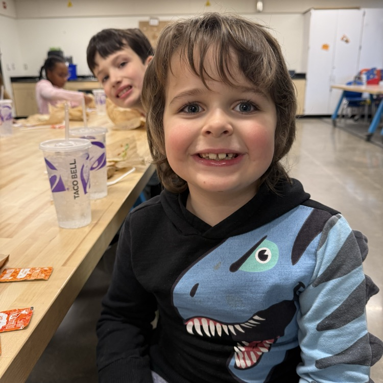 Officer Shockley brings lunch