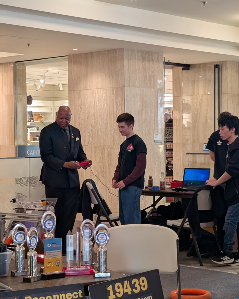 Robotics Skynet Team 2550 went to the Oregon Capitol to speak with our state legislators!