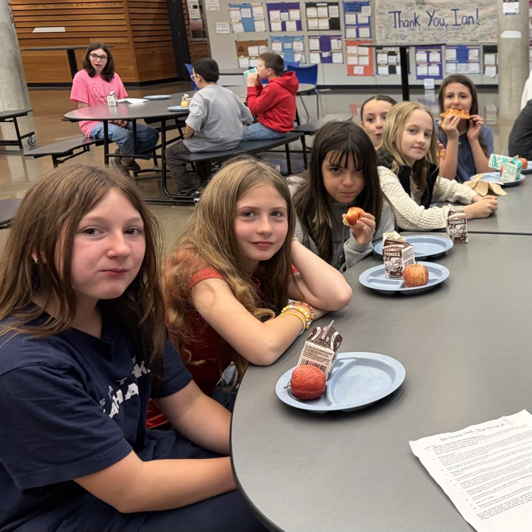 5th Graders tour Gardiner Middle School 
