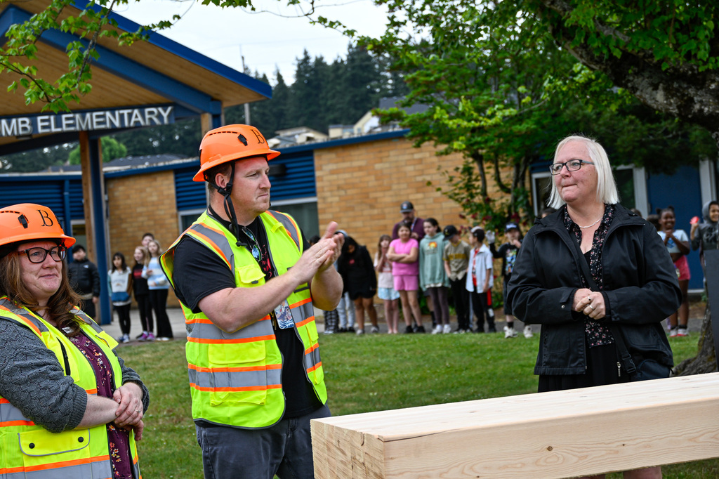 Principal Josh Bryan standing next to Superintendent Dayle Spitzer 