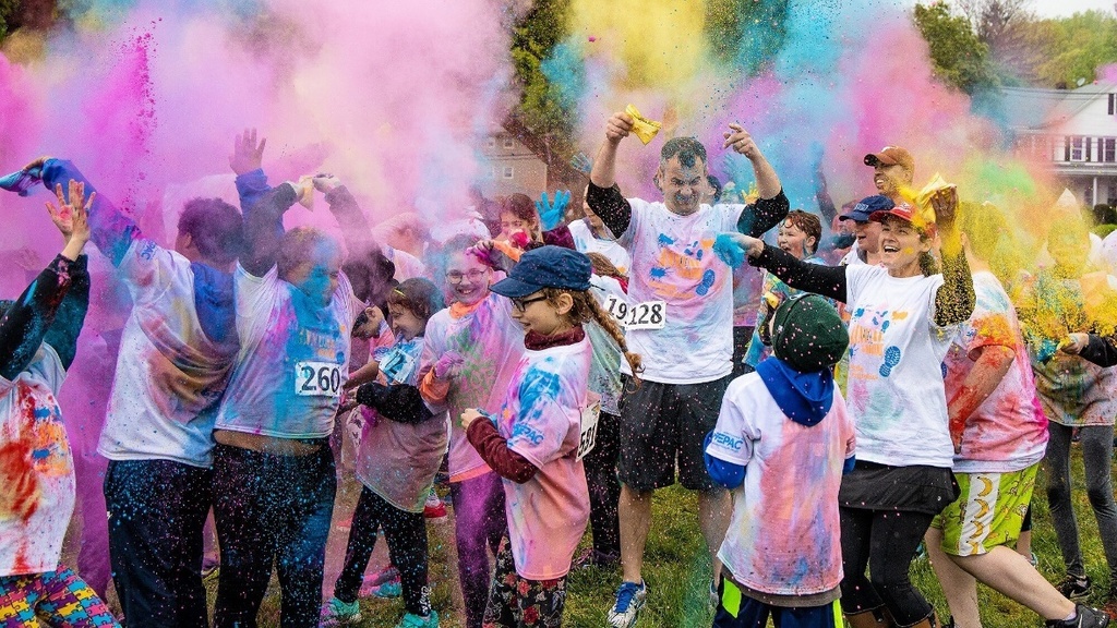 photo of people with colors for color run
