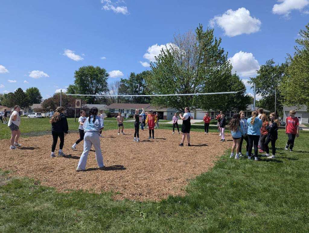 Volleyball Pit Open