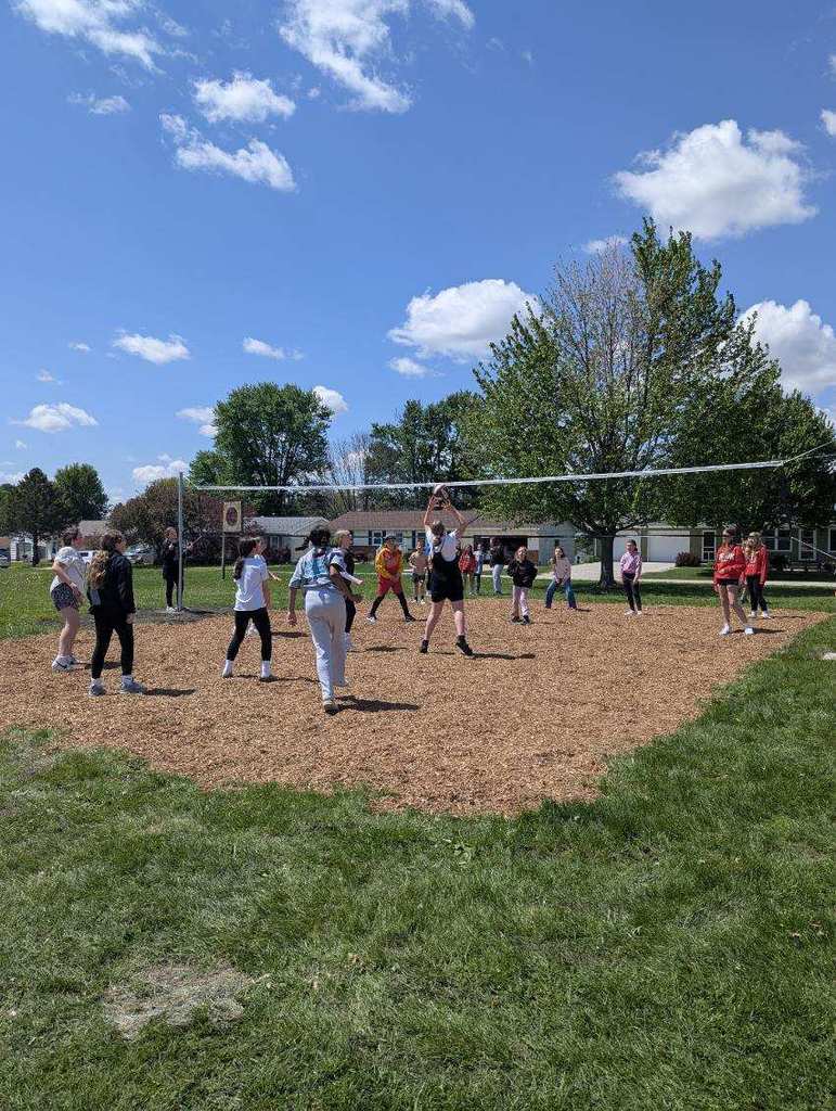 Volleyball Pit Open