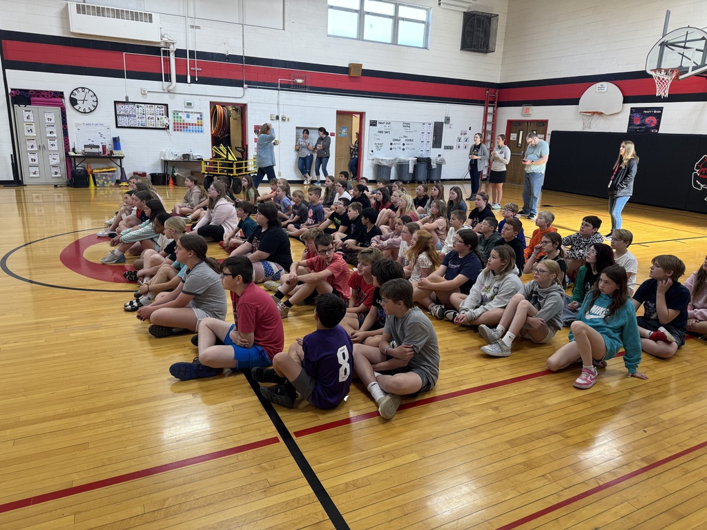Students from OMS and OHS Band and Choir visited CR Hanna to share their talents, introduce instruments, and talk about all the fun that comes with being part of band and choir. From powerful performances to answering questions about music classes, our older students did an amazing job inspiring the next generation of musicians.  Who knows? We may have future trumpet players, percussionists, singers, and saxophone stars walking our halls right now! 🎼⭐  A huge thank you to the OMS and OHS students and directors for making music come alive for our fifth graders today!
