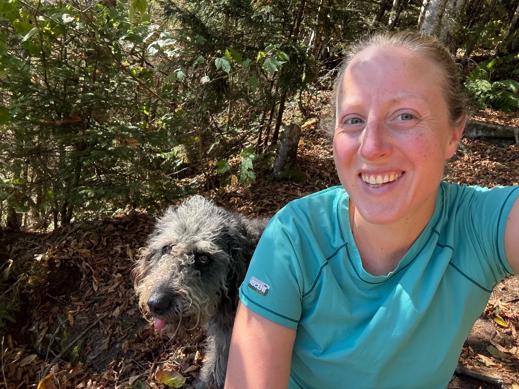 Jess posing with Magnolia