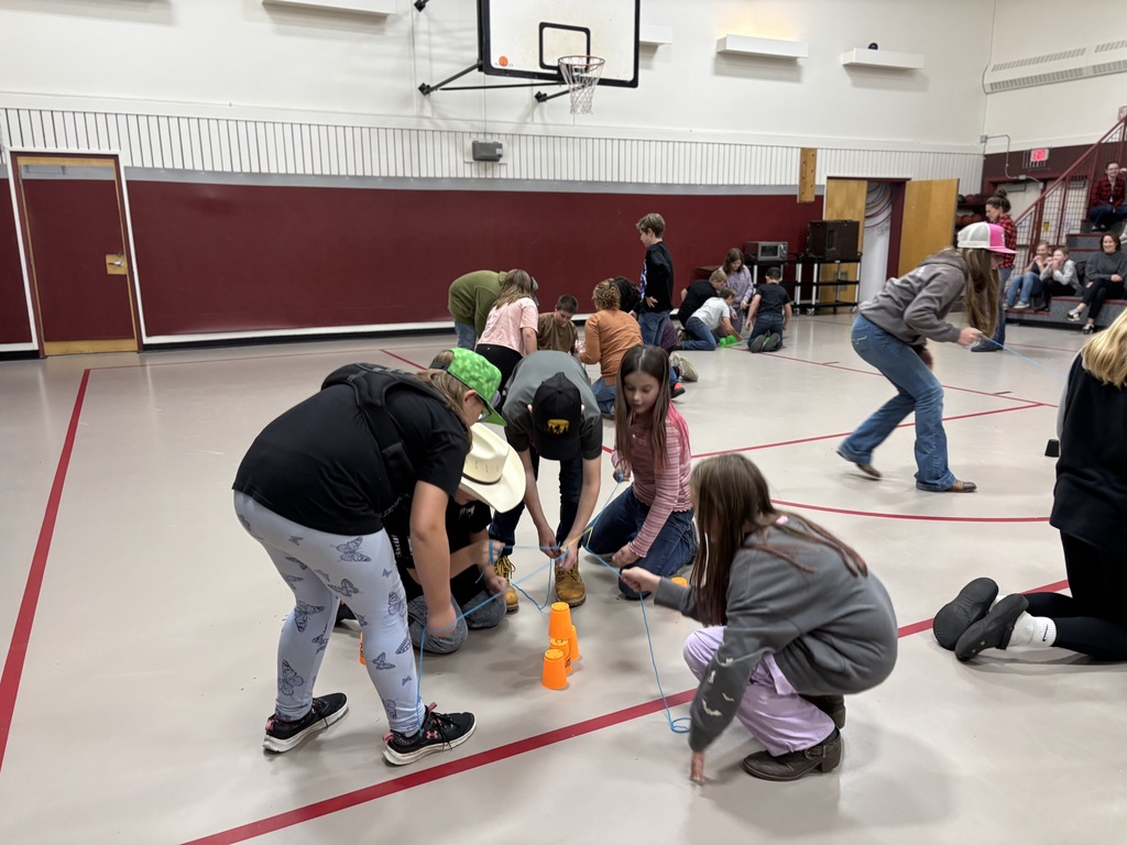 5th grade students working on the cup challenge