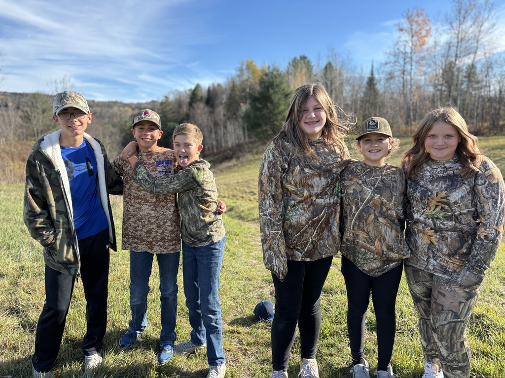 7th grade students wearing camo for spirit week