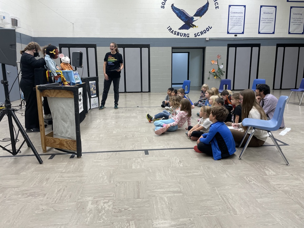 Kindergarten Puppet Show