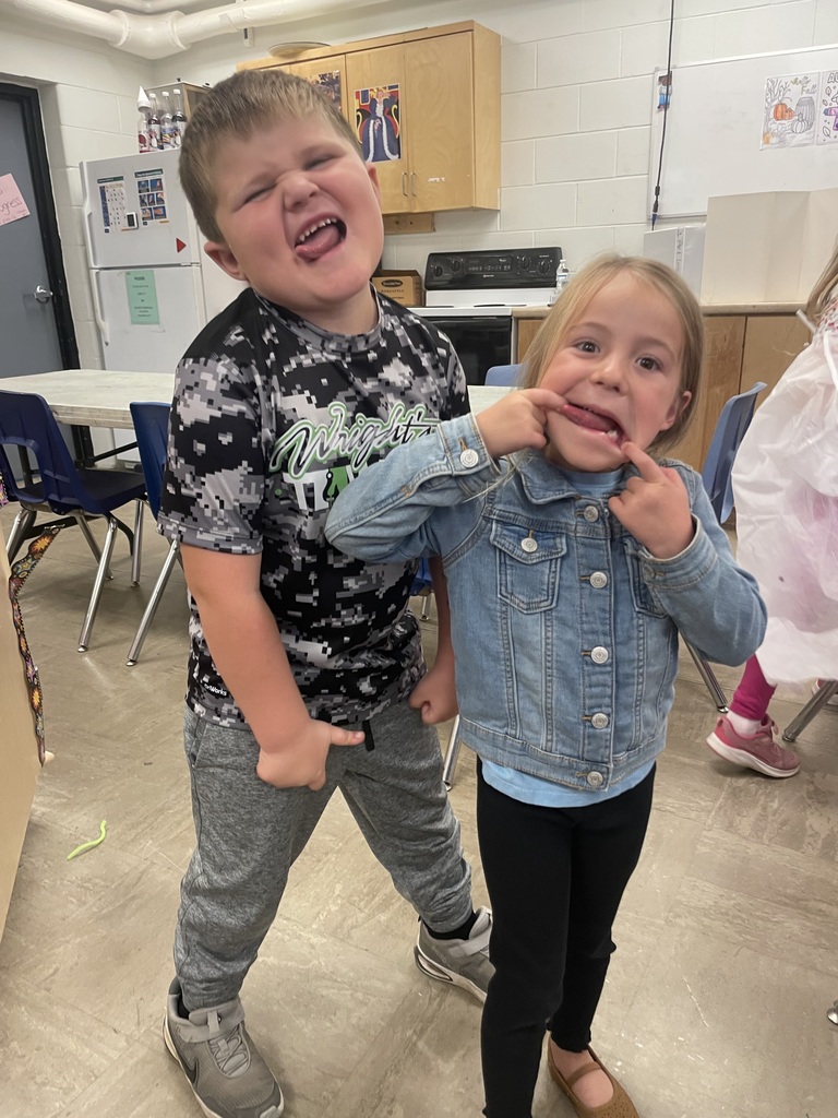 silly pose in Art class