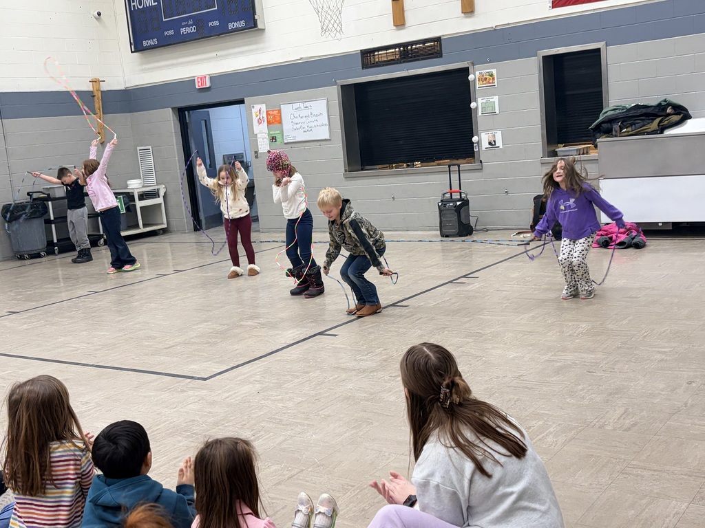 students jumping at the jump rope performance 