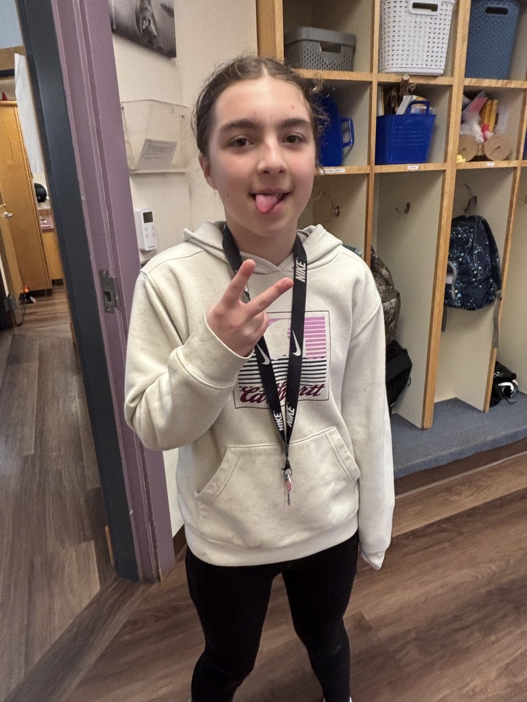 A 5th grade girl dressed as Ms. Angelee
