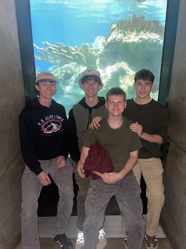 LR at the Aquarium