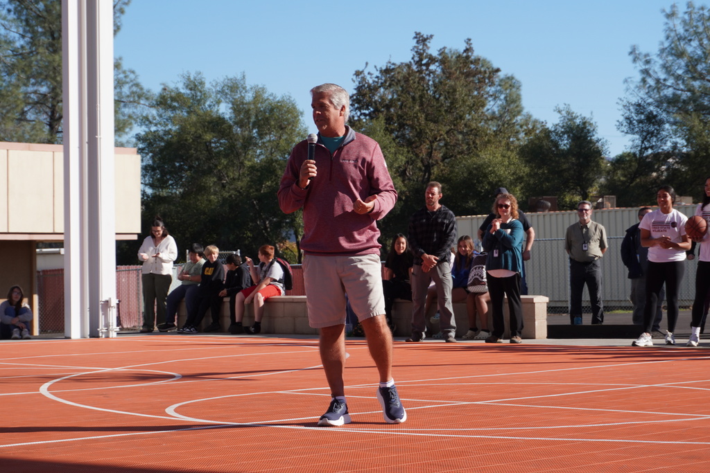 Chico States Womens Basketball Team Coach talking to students