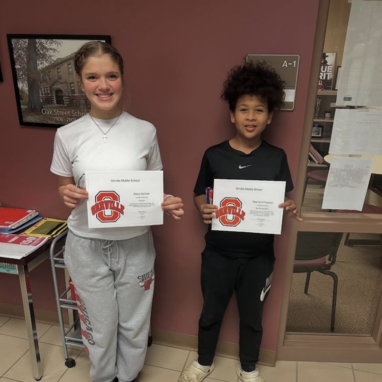 Some of our great OMS students making great choices!