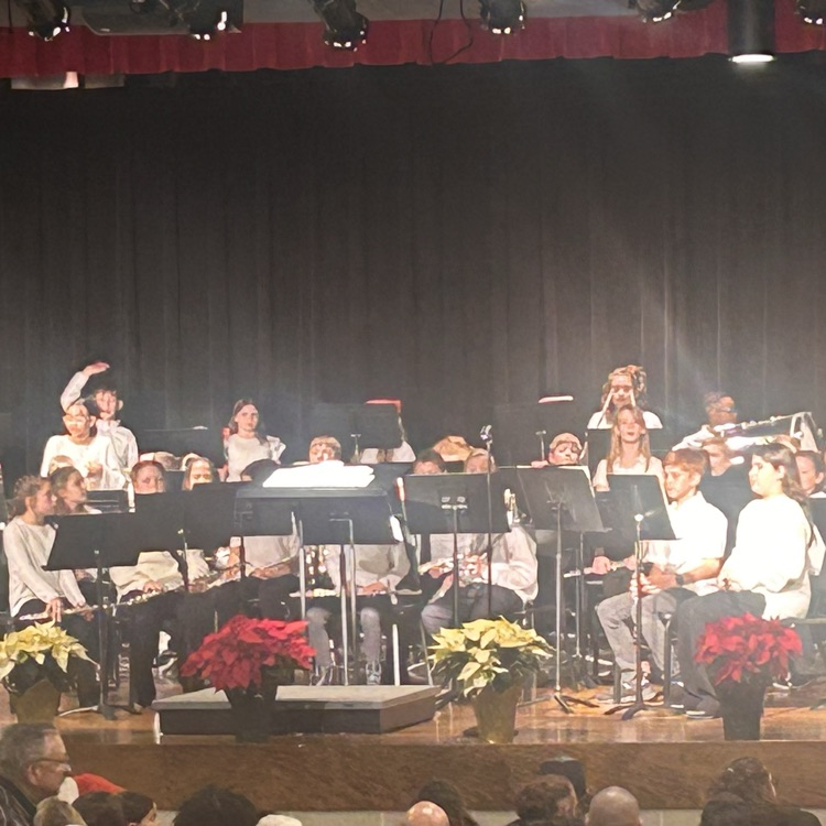 Full house tonight OMS holiday concert!