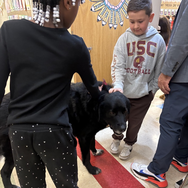 Buster stopped by indoor recess at OES today.🐕🦺🐾