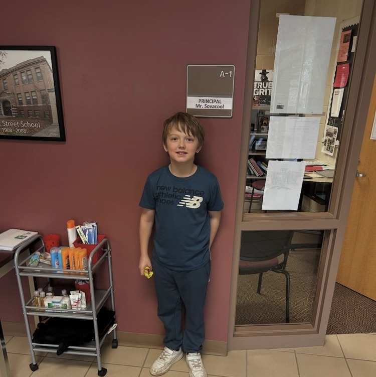 OMS students being recognized for showing great character and make good choices!