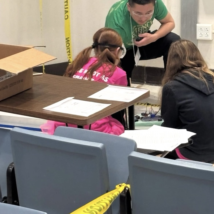 OMS qualifies for the state tournament in Science Olympiad! 