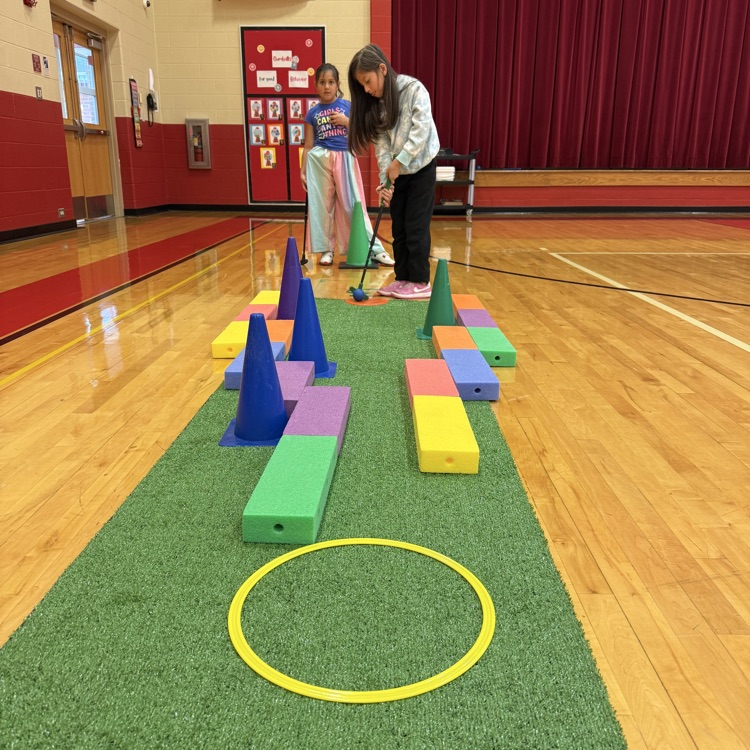 A little mini golf in OES PE! #redridernation 