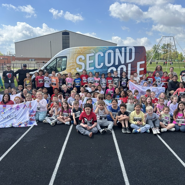 I had so much fun running with the OES students, staff, and volunteers at the FIT ‘N Fun (d) event