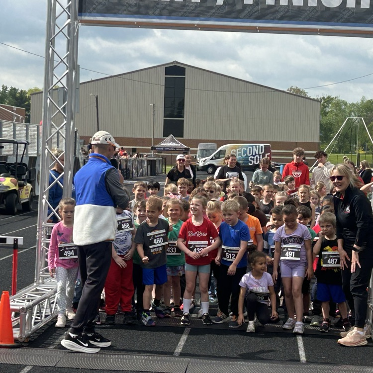 I had so much fun running with the OES students, staff, and volunteers at the FIT ‘N Fun (d) event