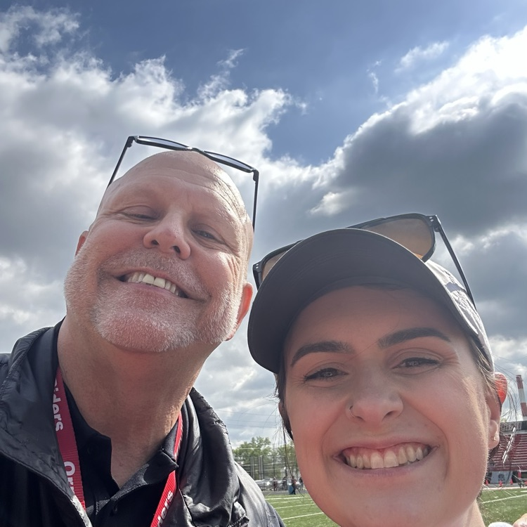 I had so much fun running with the OES students, staff, and volunteers at the FIT ‘N Fun (d) event! Thanks to the elementary staff and our community volunteers and Second Sole for such a great event! #redridernation