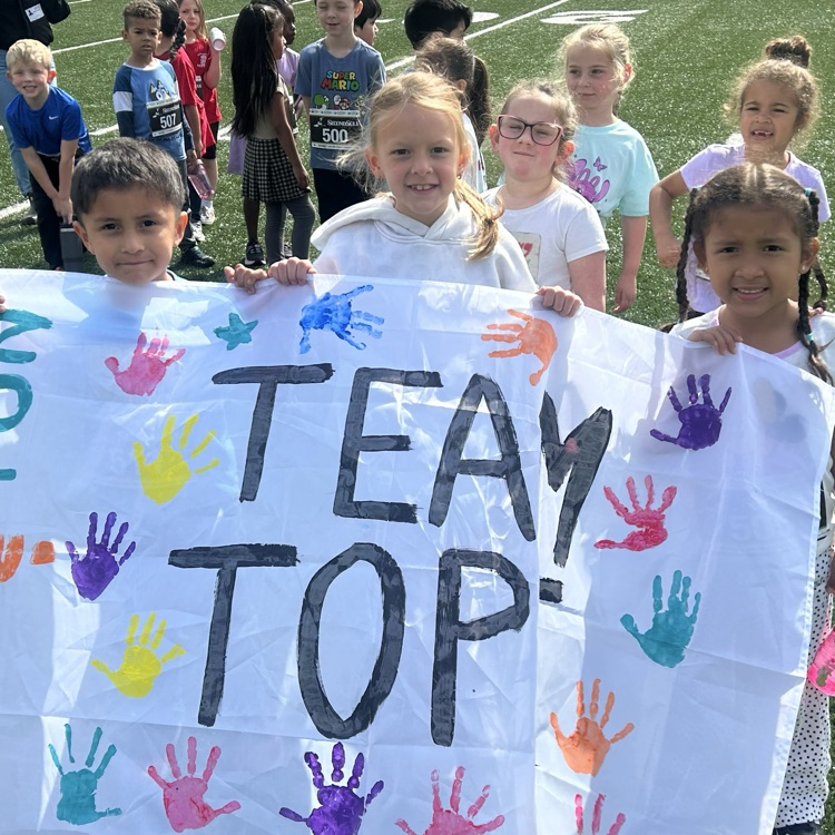 I had so much fun running with the OES students, staff, and volunteers at the FIT ‘N Fun (d) event! Thanks to the elementary staff and our community volunteers and Second Sole for such a great event! #redridernation